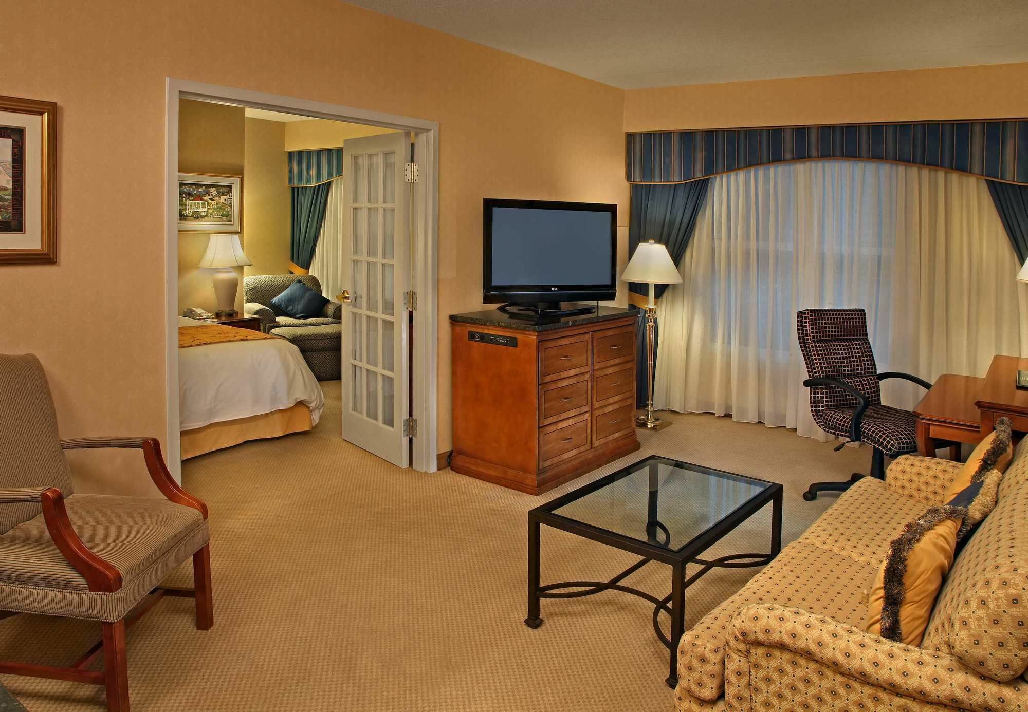 Mystic Marriott Hotel And Spa Groton Εξωτερικό φωτογραφία